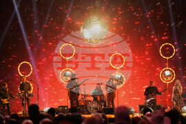 59th Annual CMA Awards - Show