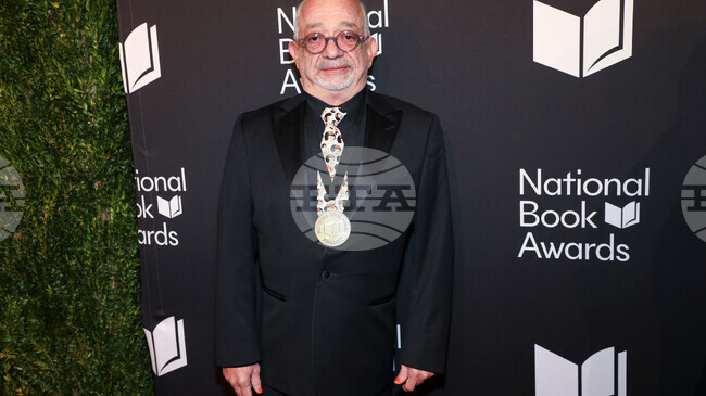 Раби Аламедин и Патриша Смит спечелиха американската Национална литературна награда