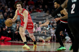 Bulls Trail Blazers Basketball