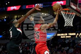 Bulls Trail Blazers Basketball
