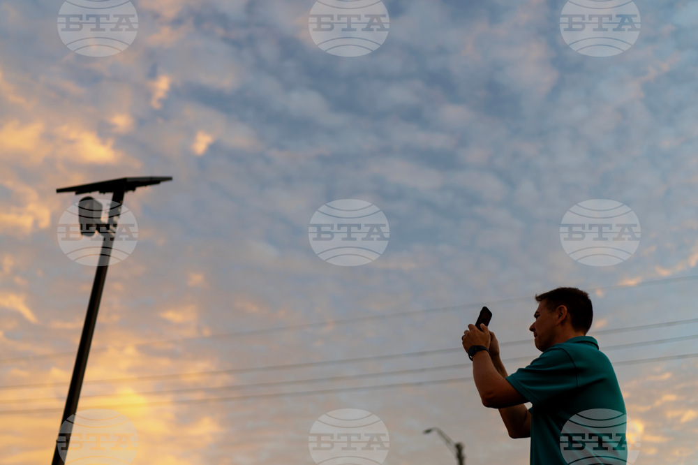 Digital Cage Border Patrol