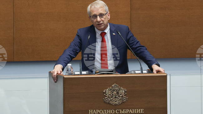 От „Продължаваме промяната“ ще изпратят сигнал до прокуратурата заради агресия на депутат от „ДПС- Ново начало“ срещу техен сътрудник