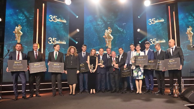 В трудната година, която предстои, с първия бюджет в евро, държавата избра да бъде опонент на бизнеса вместо съюзник, каза Илияна Йотова