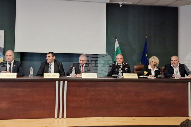 Международна операция - „Престъпления против собствеността“ - брифинг