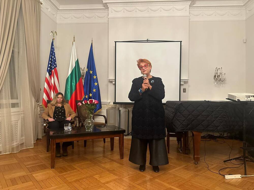 Представяне на документалния филм „Отломки от един следобед“ се състоя в Посолството на България във Вашингтон