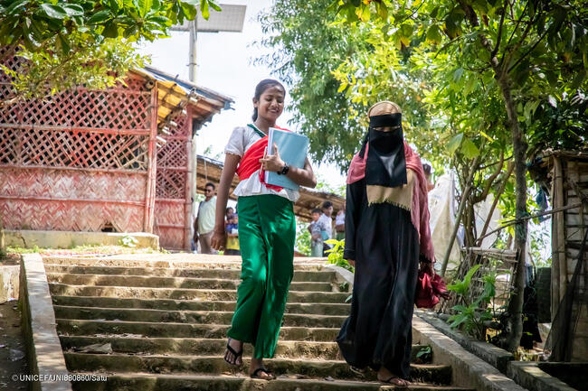 УНИЦЕФ: Над 400 милиона деца по света живеят в бедност - на ден им липсват поне две жизнено важни нужди като храна и безопасни санитарни условия