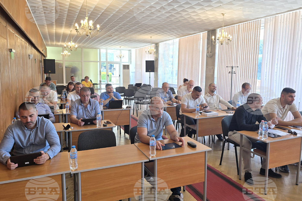 Община Червен бряг има изготвен план за действие при тежки зимни условия, бе отчетено на заседание на Общинския съвет 