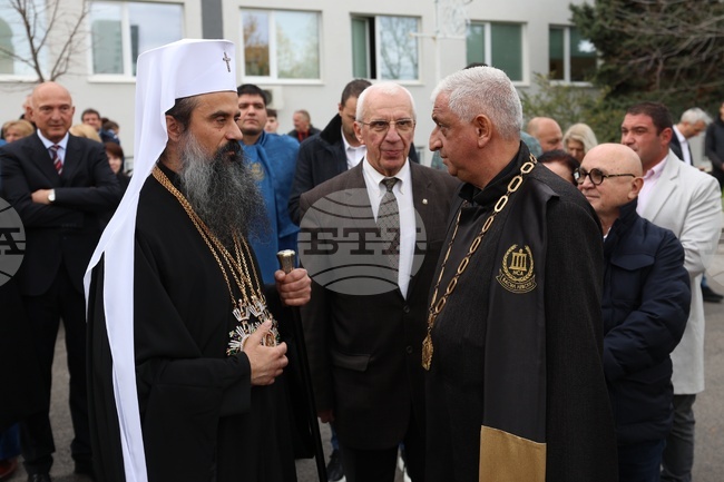 Патриарх Даниил освети реновирания параклис „Св. св. Кирил и Методий“ в Националната спортна академия по повод 83-годишнината на висшето училище