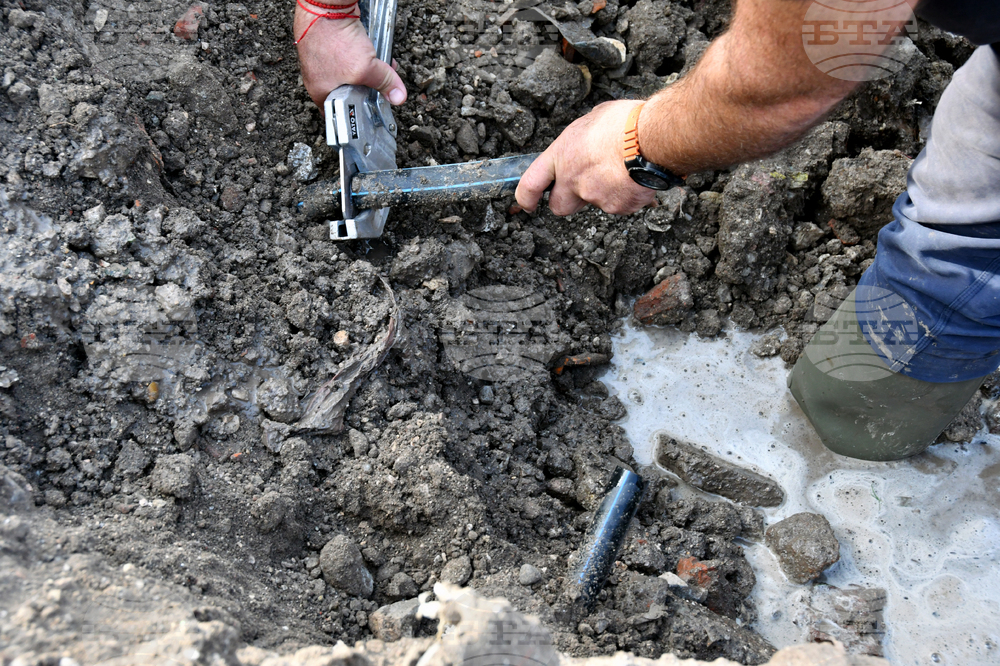 ВиК-Хасково започна прекъсване на водоподаването към имоти на неизрядни платци в свиленградския квартал „Капитан Петко“