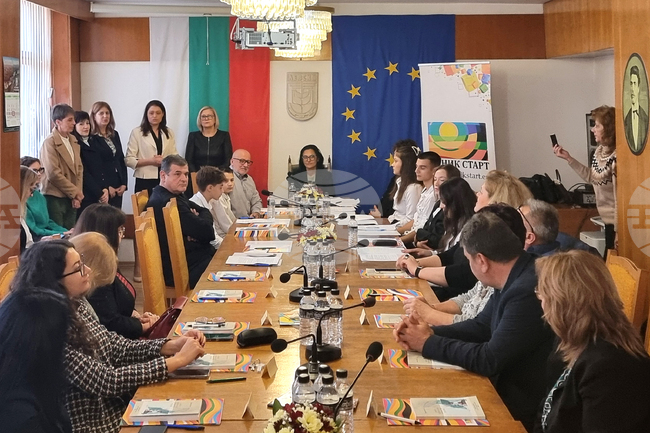  Левски - кръгла маса - деца