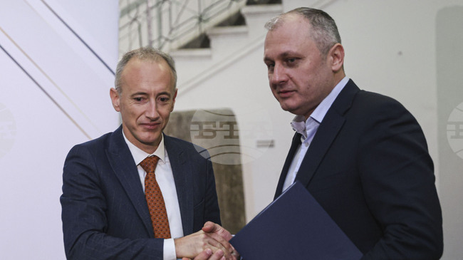 Днес инициирахме първия разговор за влиянието на социалните мрежи върху децата, каза министър Красимир Вълчев на дискусия по темата 