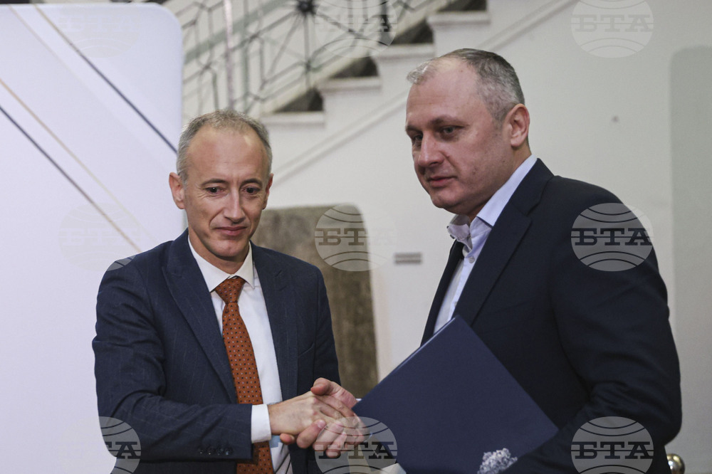 Днес инициирахме първия разговор за влиянието на социалните мрежи върху децата, каза министър Красимир Вълчев на дискусия по темата 