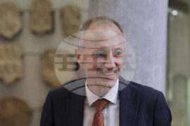 Българска академия на науките - „Необходими ли са ограничения за достъпа на деца до социалните мрежи?“ - национална кръгла маса