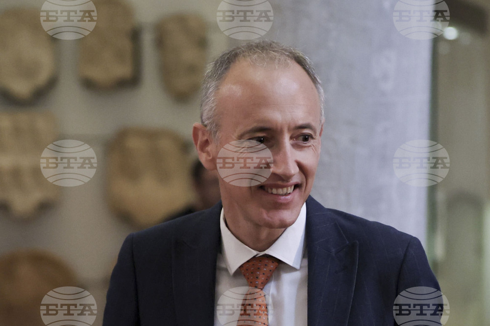 Българска академия на науките - „Необходими ли са ограничения за достъпа на деца до социалните мрежи?“ - национална кръгла маса