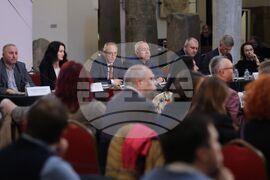 Българска академия на науките - „Необходими ли са ограничения за достъпа на деца до социалните мрежи?“ - национална кръгла маса