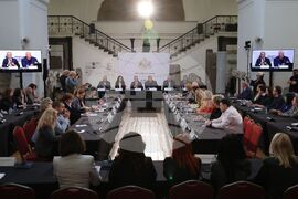 Българска академия на науките - „Необходими ли са ограничения за достъпа на деца до социалните мрежи?“ - национална кръгла маса