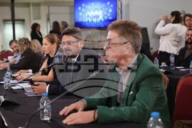 Българска академия на науките - „Необходими ли са ограничения за достъпа на деца до социалните мрежи?“ - национална кръгла маса