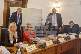 Парламент - Комисия по околната среда и водите