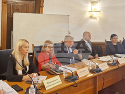 Парламент - Комисия по околната среда и водите