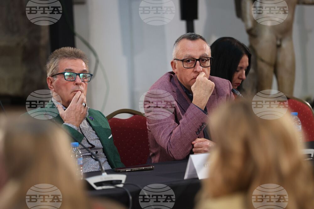 Българска академия на науките - „Необходими ли са ограничения за достъпа на деца до социалните мрежи?“ - национална кръгла маса