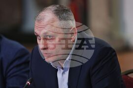 Българска академия на науките - „Необходими ли са ограничения за достъпа на деца до социалните мрежи?“ - национална кръгла маса