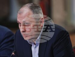 Българска академия на науките - „Необходими ли са ограничения за достъпа на деца до социалните мрежи?“ - национална кръгла маса