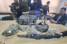 Стара Загора - МВР специализирана акция - наркотици - пресконференция