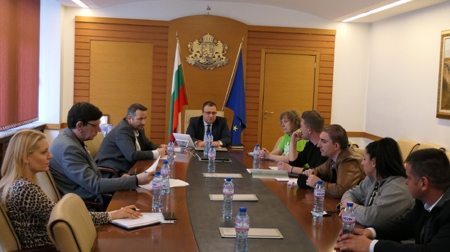 Министър Иванов: Земеделските стопани пострадали от градушката в Област Пловдив през 2021 г. ще бъдат подпомогнати при залагането на реколта 2022 