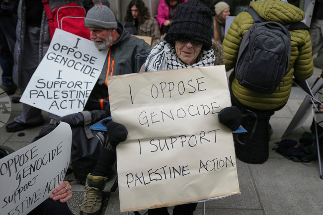 Подкрепата за забранената пропалестинска организация "Действие за Палестина" води до скок в арестите за тероризъм във Великобритания 