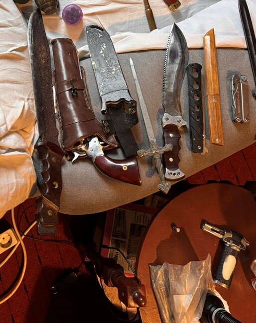 Прокуратурата в Русе повдигна обвинения на мъж за хулиганство, закана за убийство и незаконно притежание на оръжие и боеприпаси