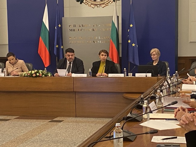 С режим на водата към 17 ноември са 23 344 души, което е с 210 000 по-малко в сравнение с миналата година, съобщиха от Министерския съвет