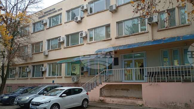 Специалисти от Регионалната здравноосигурителна каса в Ловеч разясняват правата на осигурените ученици и възрастните