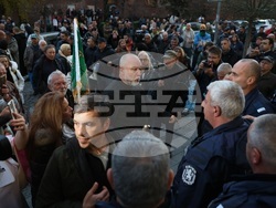 Протест - синя и зелена зона