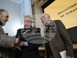 „Кварти“ - книга - представяне