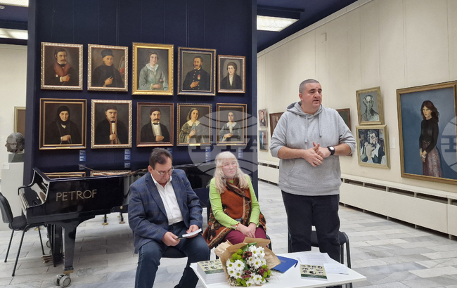 Допълненото издание на "Страници от миналото на Пазарджик" беше представено днес в Художествена галерия "Станислав Доспевски"