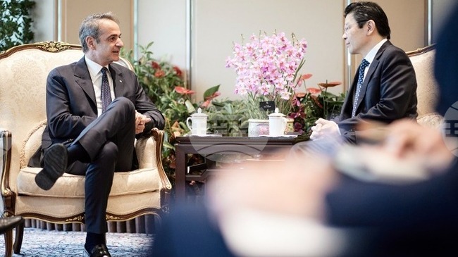 АНА-МПА: Гръцкият премиер Мицотакис призовава за по-силно двустранно сътрудничество и инвестиции на среща със сингапурския си колега