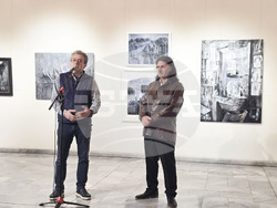 Добрич - "Присъствие" - изложба