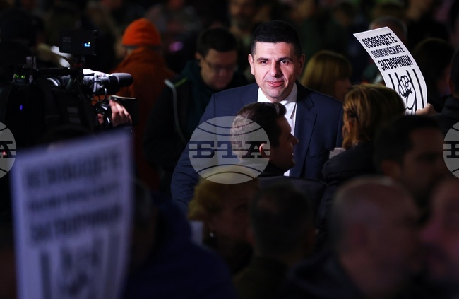 Не искаме провокации, искаме всичко да бъде мирно и да не се провокира полицията, каза Ивайло Мирчев