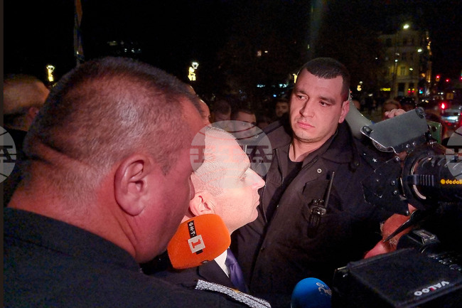 Протест - синя и зелена зона - Гроздан Караджов 