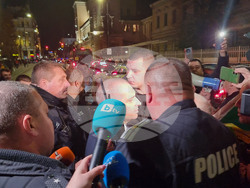 Протест - синя и зелена зона - Гроздан Караджов