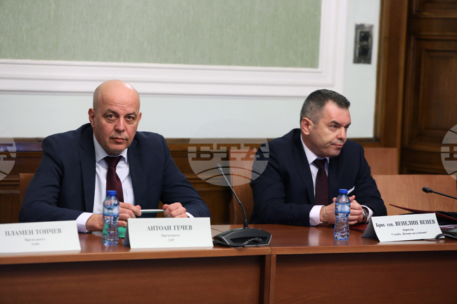 Парламент - комисия - заседание