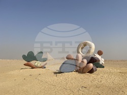 Камък, дърво, метал и вятър са сред изразните средства в изложба на фона на древноегипетските пирамиди