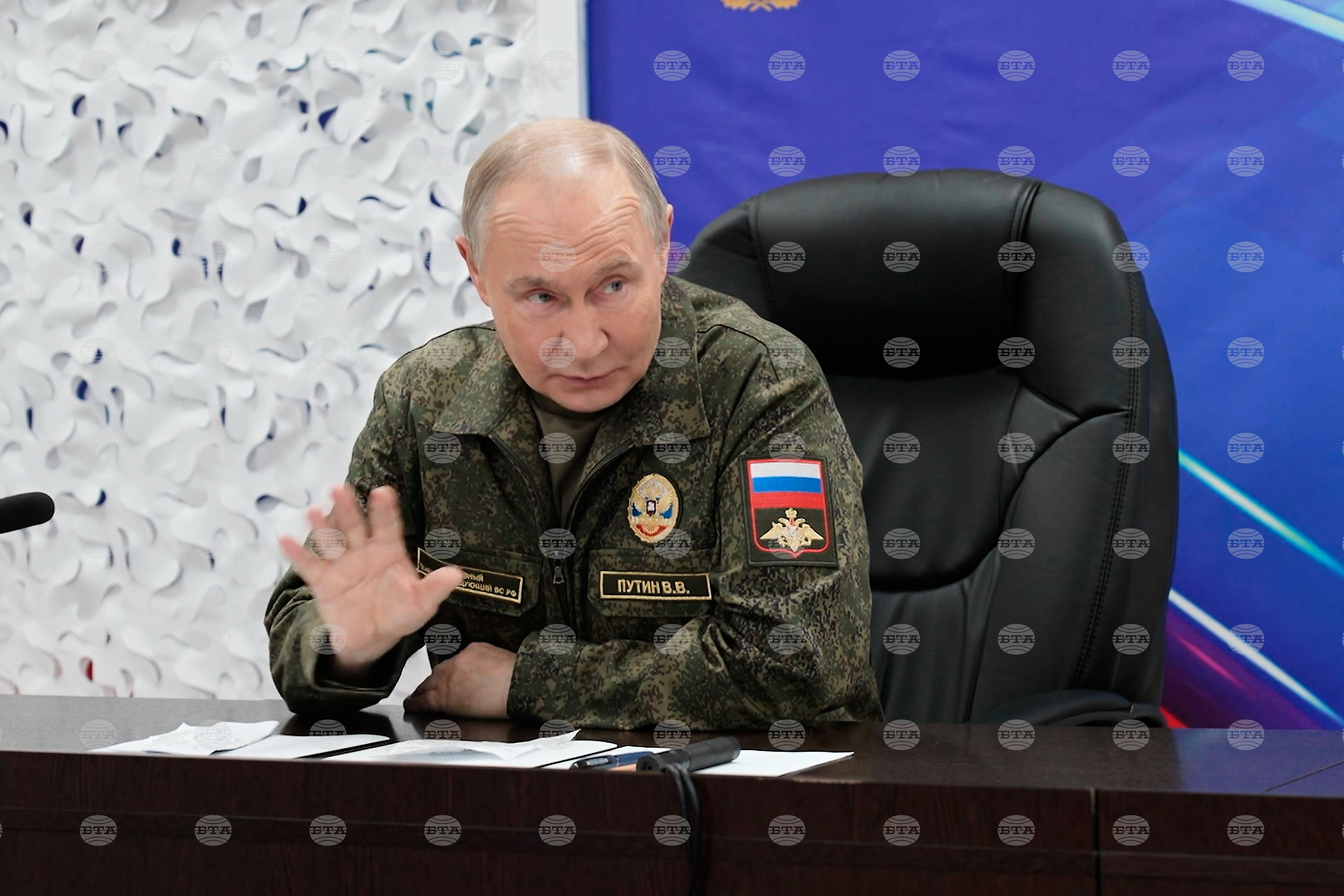 Владимир Путин посети един от пунктовете на управление на руските сили в Украйна, съобщи Кремъл