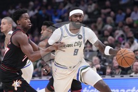 76ers Bucks Basketball