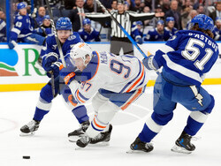 Oilers Lightning Hockey