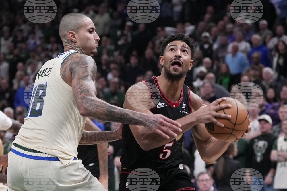 76ers Bucks Basketball