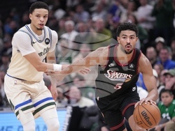 76ers Bucks Basketball