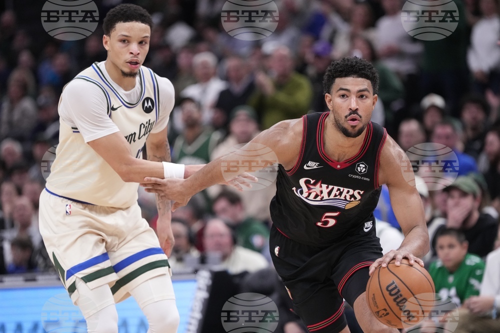 76ers Bucks Basketball