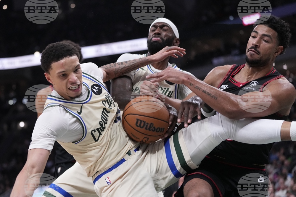 76ers Bucks Basketball