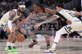 76ers Bucks Basketball